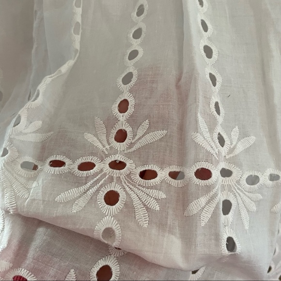 - Loveriche White Eyelet Lined Mini Dress - Picture 3 of 10